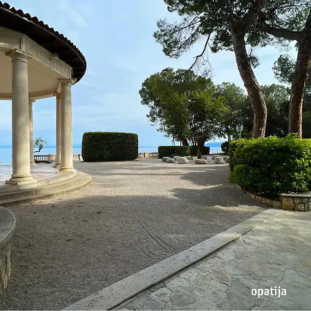 Seaview Croatia - Ena Appartamento Mošćenička Draga